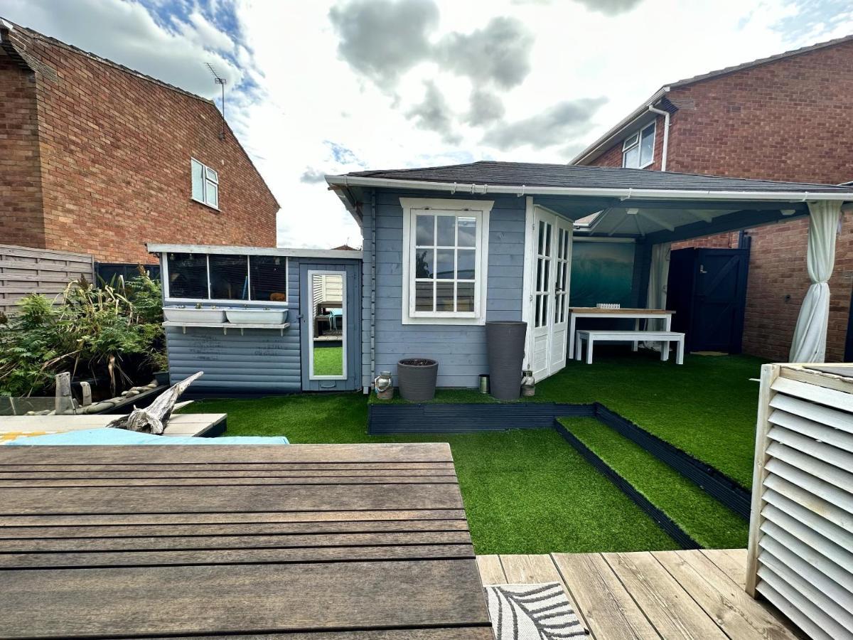 Fantastic 2-Bed House With Parking - Hosted By Hutch Lifestyle Villa Leamington Spa Ngoại thất bức ảnh